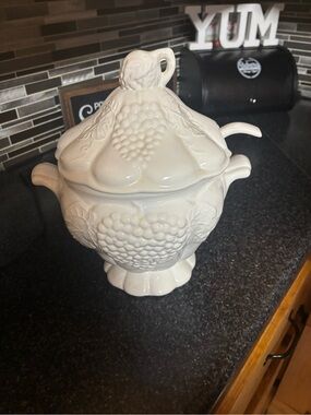 CALIF U.S white ceramic soup tureen grape design with lid and ladle